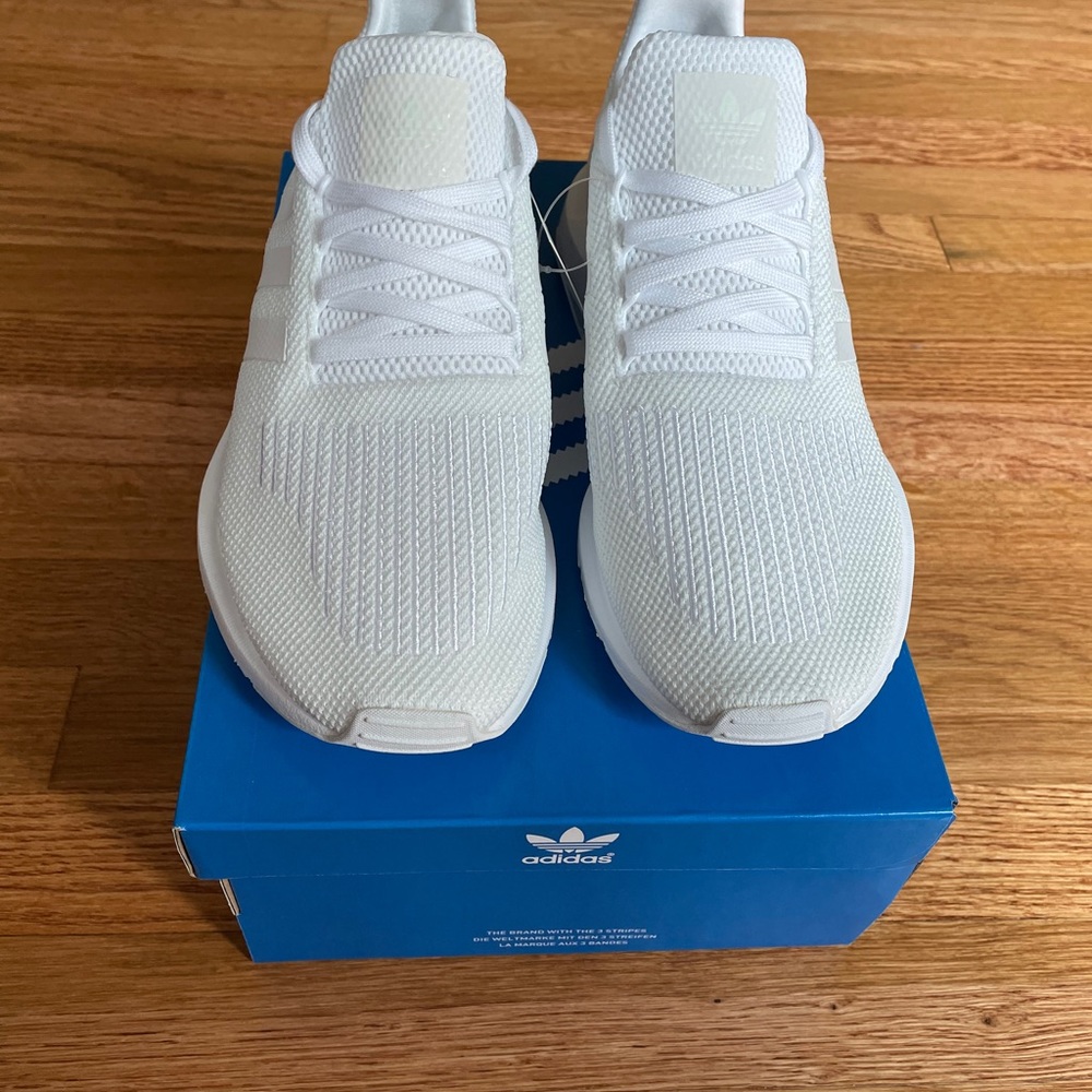 Adidas Swift Run White Women’s Shoes - Picture 3 of 7